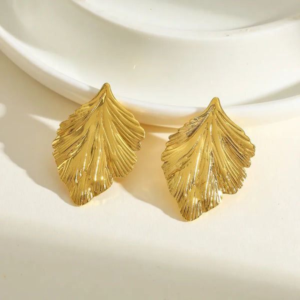 Gold Leaf Necklace