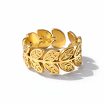 Golden Laurel Leaf Ring – Adjustable 