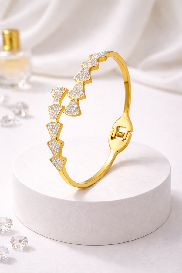 Bangle – 18K Gold Plated Luxury Cuff