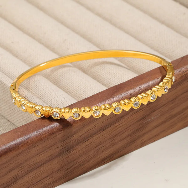Timeless Hearts Slim Bracelet