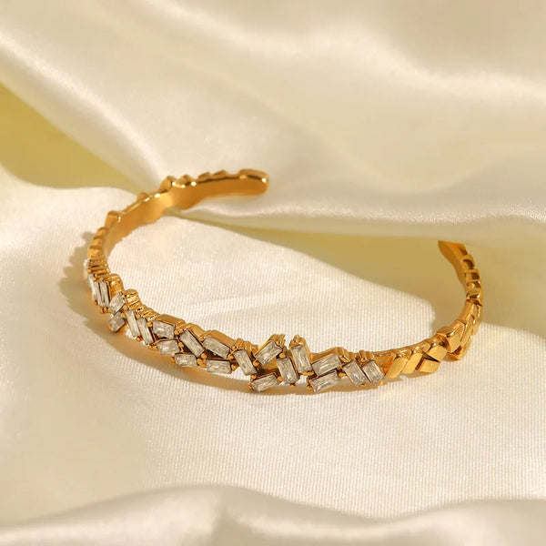 Trendy Minimalist Gold Tone Open Bracelet